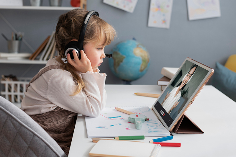 onlune tutoring to create extra income online